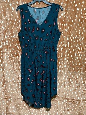 SHEIN Teal V-Neck Sleeveless Dress with Pink Leopard Print